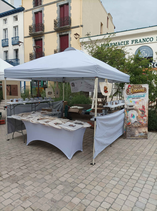 Le Bazar du Corsaire au Marché des Créateurs d'Hendaye : rendez-vous tous les vendredis soir de l'été